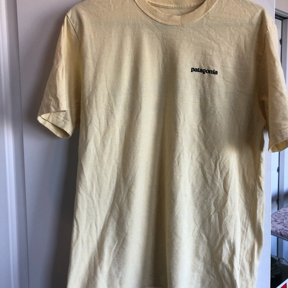 great condition yellow patagonia responsibili-tee